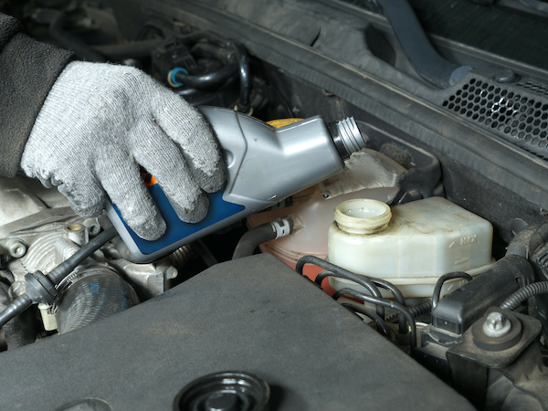 What are Signs of Low Brake Fluid?